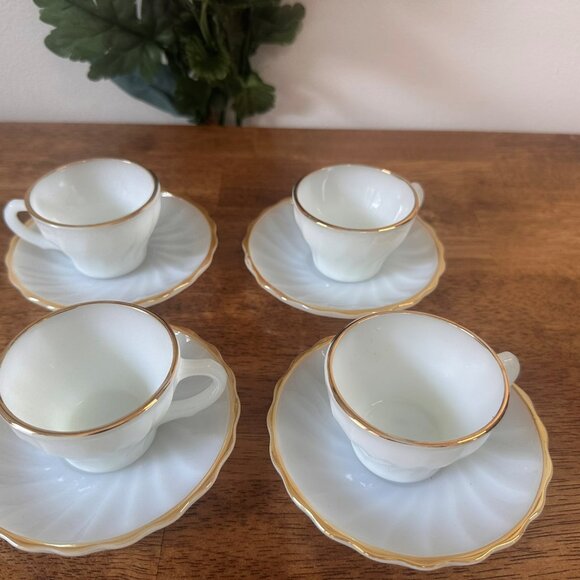 Vintage Fire-King Gold Trim Milk Glass Tea Cups and Saucers‎ Set Anchor Hocking - Picture 2 of 6